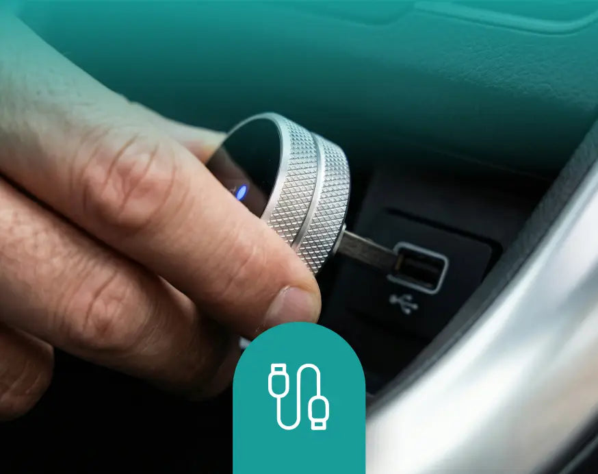 <h4><strong>Conéctalo al puerto USB</strong></h4>